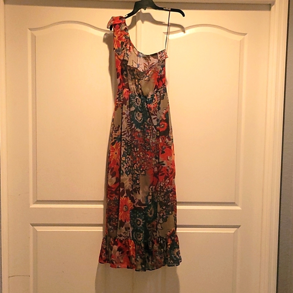 Multicolored One shoulder floral American Rag dress.  Sz: XS